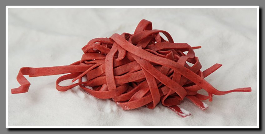 Tagliatelle alla barbabietola